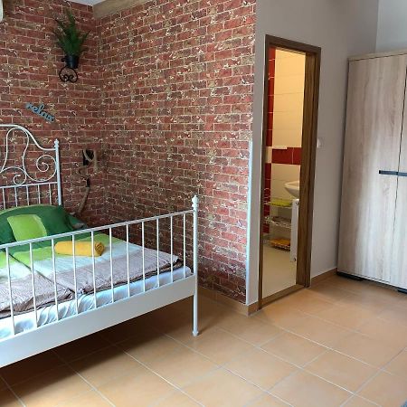 Armada Family Apartment Hajduszoboszlo Ngoại thất bức ảnh