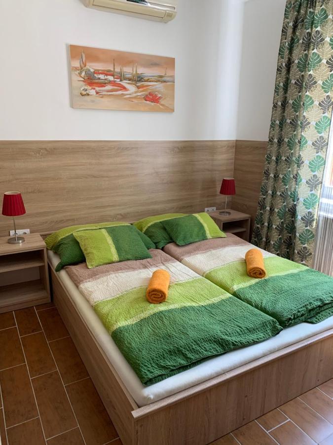 Armada Family Apartment Hajduszoboszlo Ngoại thất bức ảnh