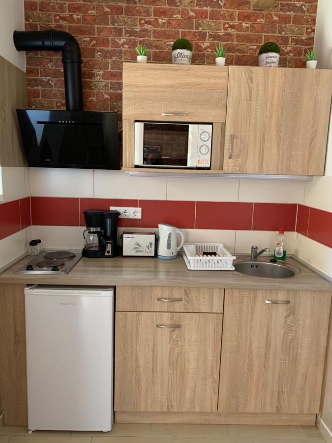 Armada Family Apartment Hajduszoboszlo Ngoại thất bức ảnh