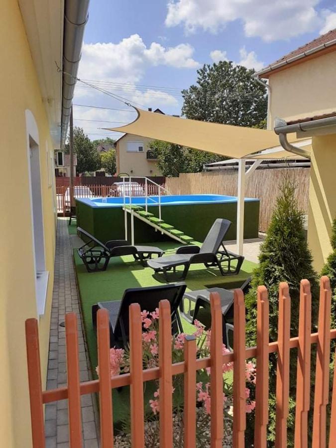 Armada Family Apartment Hajduszoboszlo Ngoại thất bức ảnh