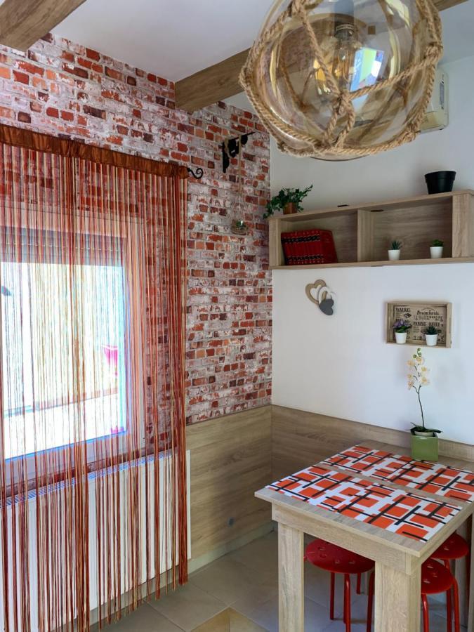 Armada Family Apartment Hajduszoboszlo Ngoại thất bức ảnh