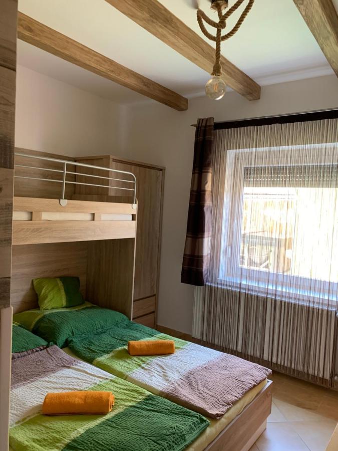 Armada Family Apartment Hajduszoboszlo Ngoại thất bức ảnh