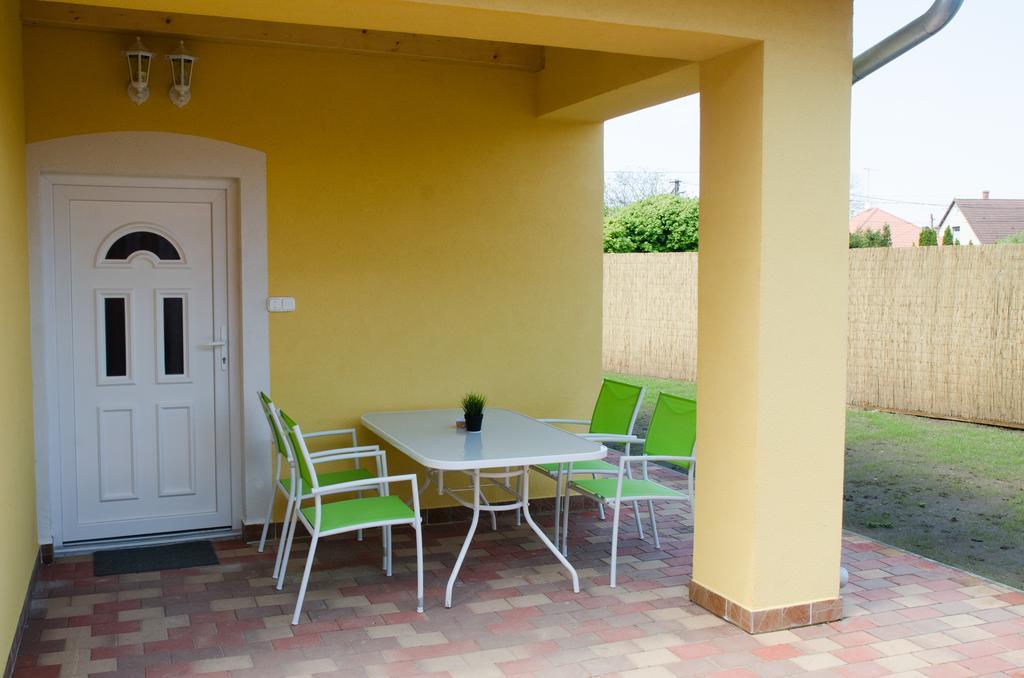 Armada Family Apartment Hajduszoboszlo Ngoại thất bức ảnh